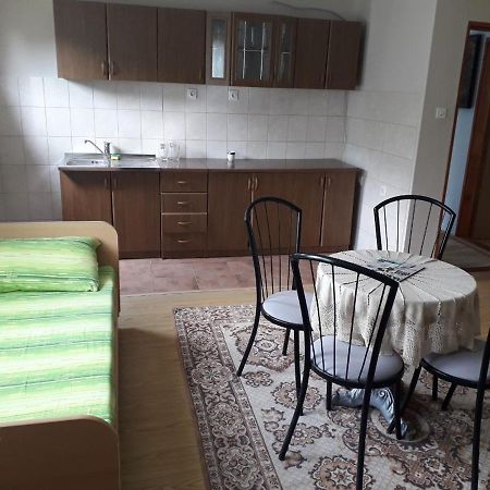 Prenociste Vitas Bed & Breakfast Miljevina Екстериор снимка