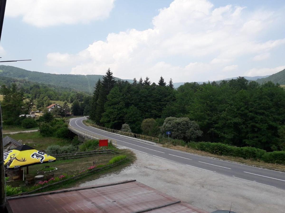 Prenociste Vitas Bed & Breakfast Miljevina Екстериор снимка