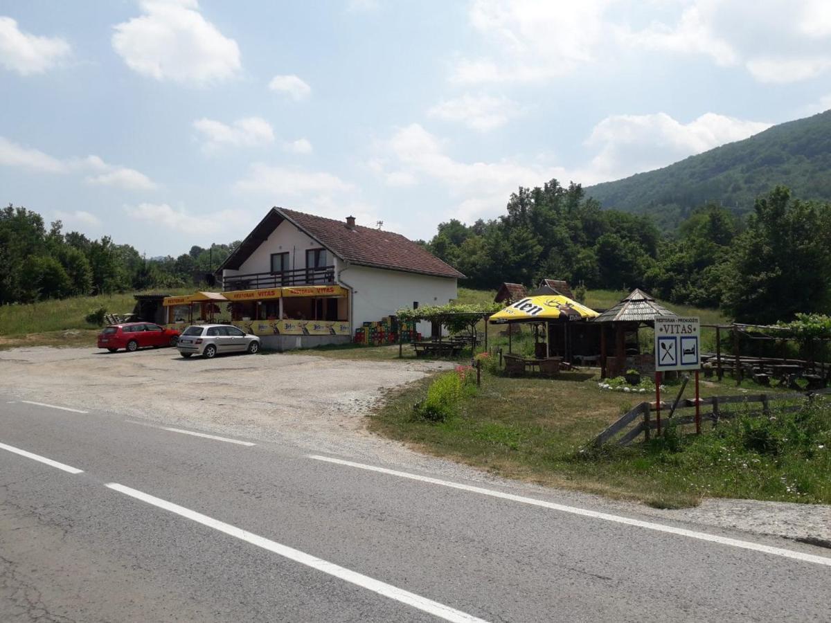Prenociste Vitas Bed & Breakfast Miljevina Екстериор снимка