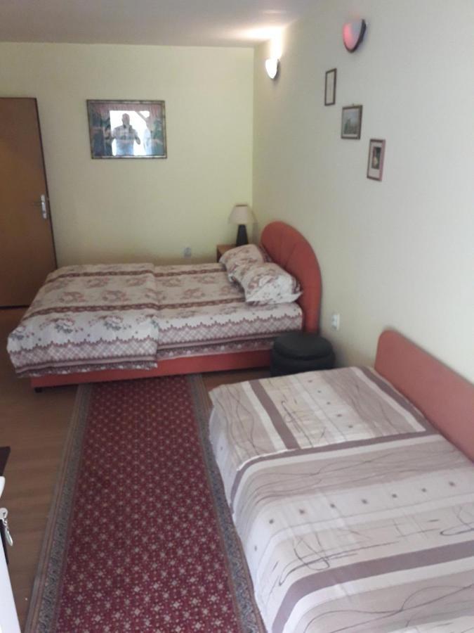 Prenociste Vitas Bed & Breakfast Miljevina Екстериор снимка